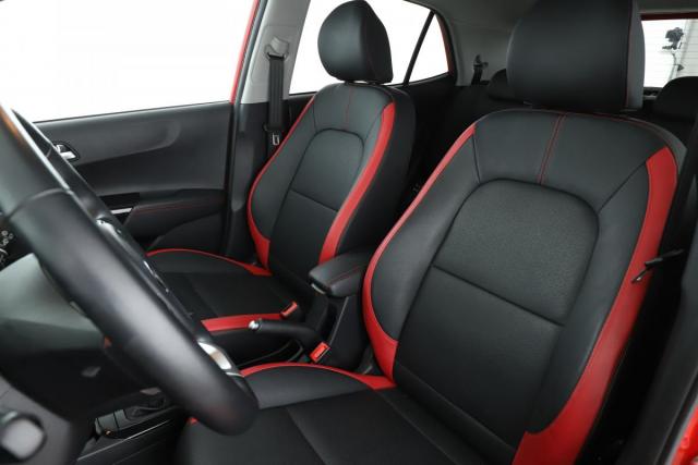 Kia Picanto image 7