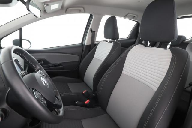 Toyota Yaris image 8