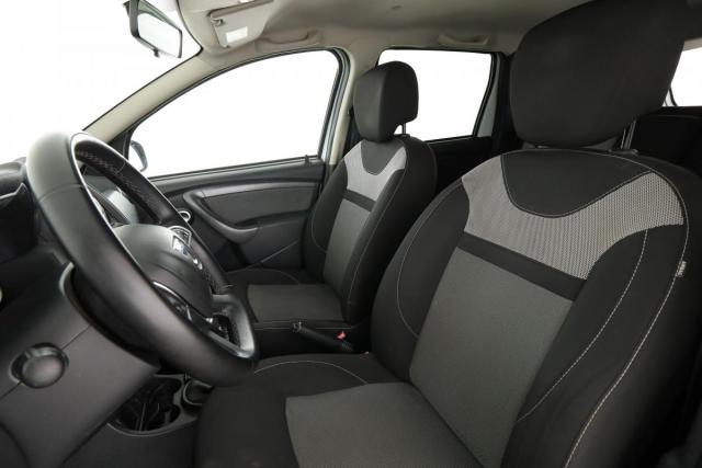 Dacia Duster image 4