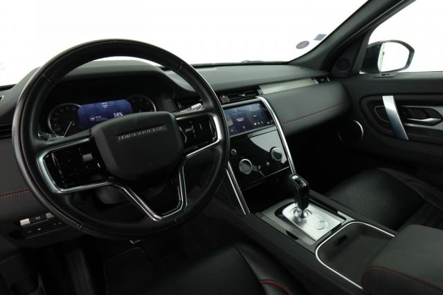 Land Rover Discovery Sport image 8