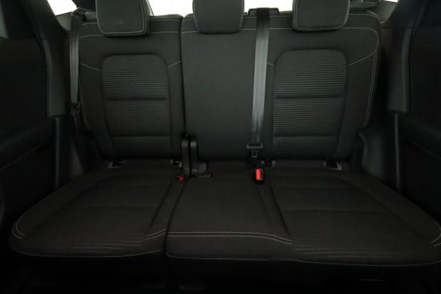 Ford Kuga image 6