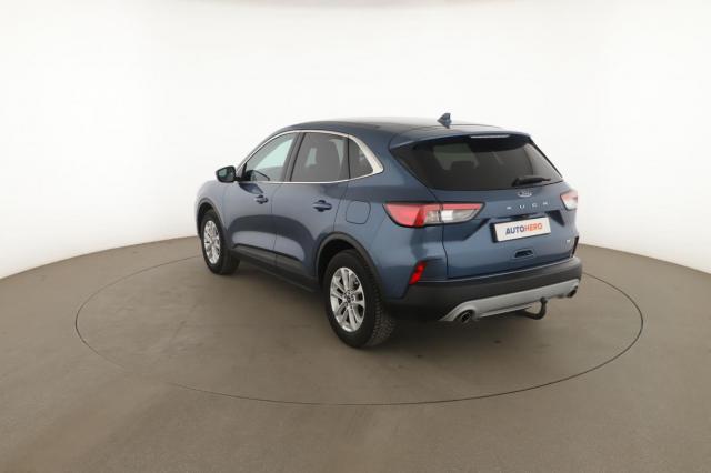 Ford Kuga image 5