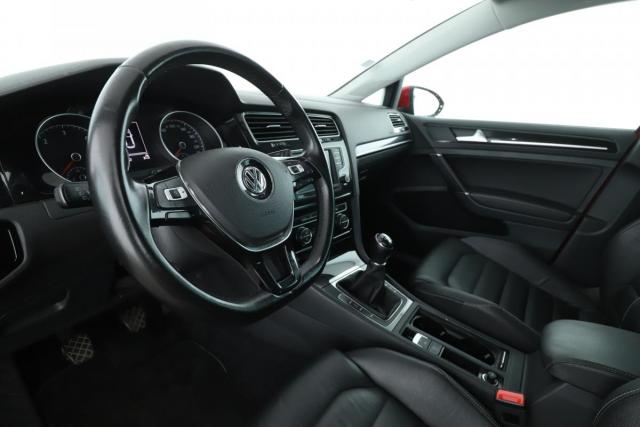 Volkswagen Golf image 6