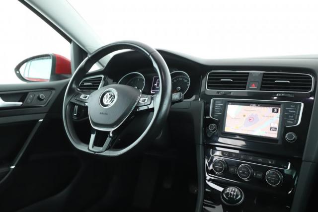 Volkswagen Golf image 3