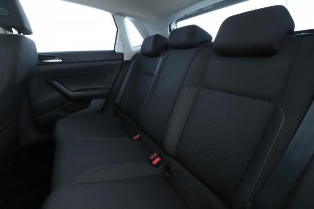 Volkswagen Polo image 9