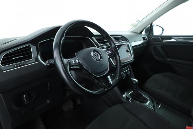 Volkswagen Tiguan image 8