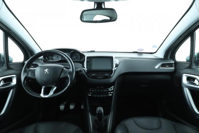 Peugeot 208 image 7