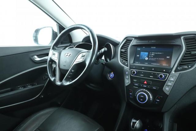 Hyundai Santa Fe image 1