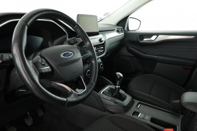 Ford Kuga image 4