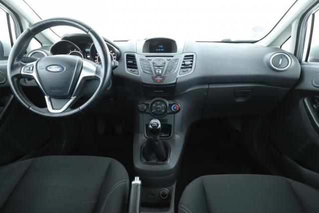 Ford Fiesta image 2