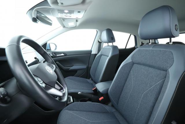 Volkswagen T-Cross image 6