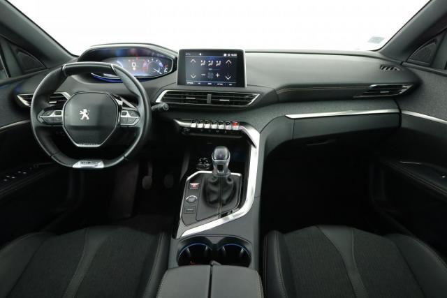 Peugeot 5008 image 2