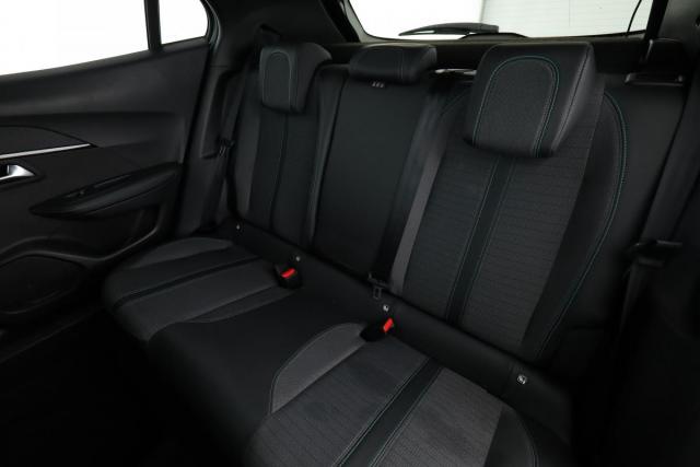 Peugeot 2008 image 5