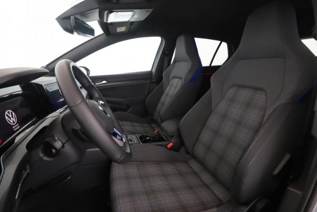 Volkswagen Golf image 4