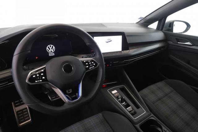 Volkswagen Golf image 2
