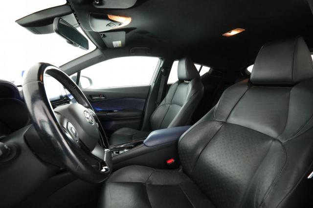Toyota C-Hr image 2