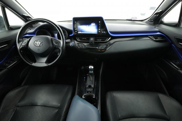Toyota C-Hr image 5