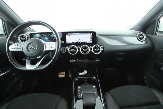 Mercedes Benz Gla image 6