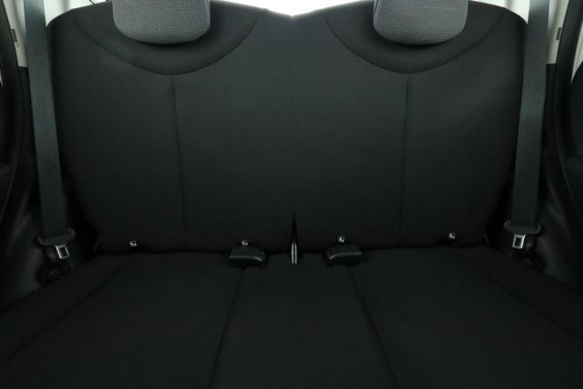 Peugeot 108 image 8