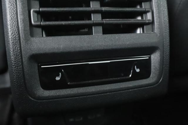 Volkswagen Golf image 5