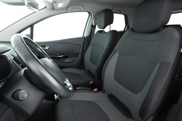 Renault Captur image 8