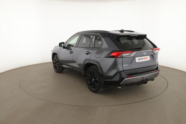 Toyota Rav4 image 2