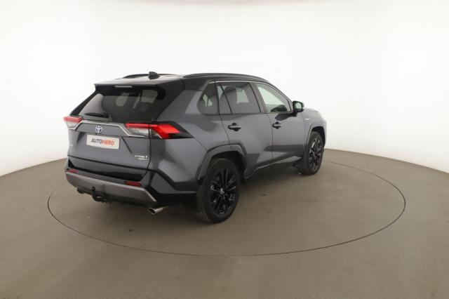 Toyota Rav4 image 7