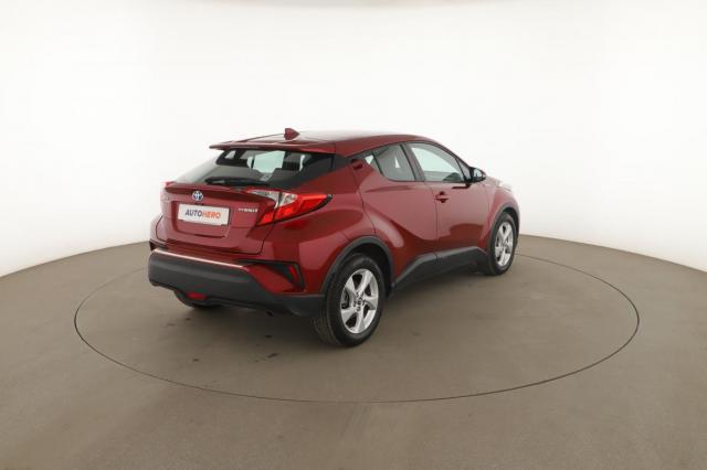 Toyota C-Hr image 7