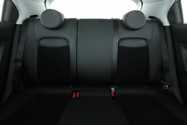 Fiat 500x image 9