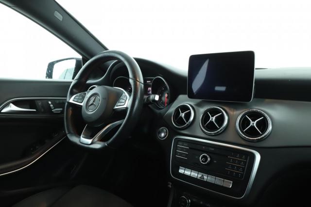 Mercedes Benz Cla Shooting Brake image 2
