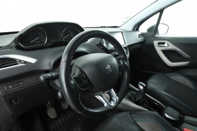 Peugeot 2008 image 7