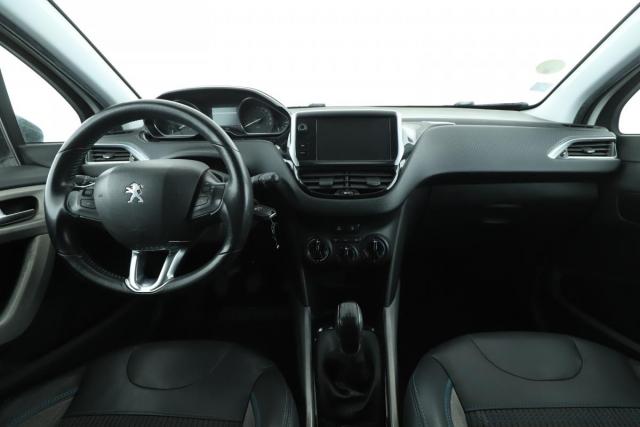 Peugeot 2008 image 5