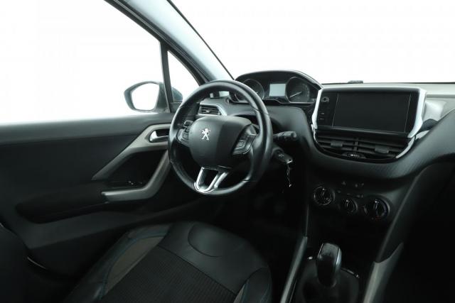 Peugeot 2008 image 9