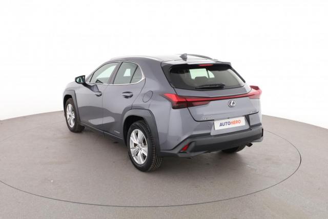 Lexus Ux image 9