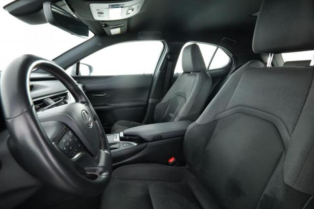 Lexus Ux image 4