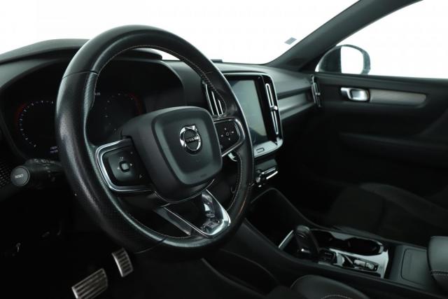 Volvo Xc40 image 8