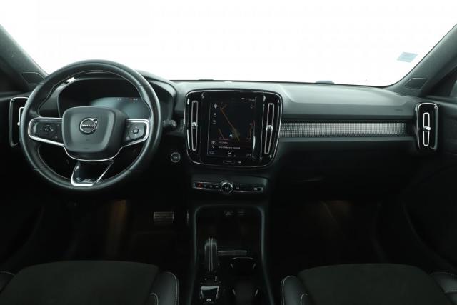 Volvo Xc40 image 1
