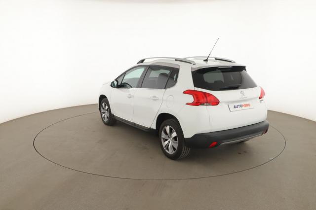 Peugeot 2008 image 2