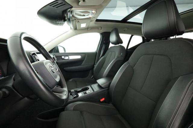 Volvo Xc40 image 6