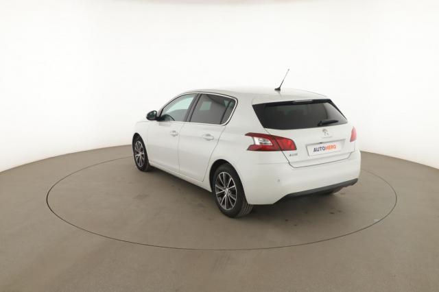 Peugeot 308 image 1