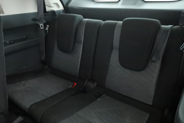 Nissan X-Trail image 8