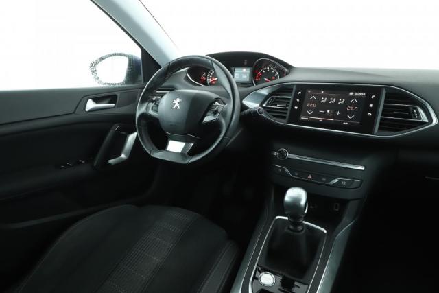 Peugeot 308 image 9