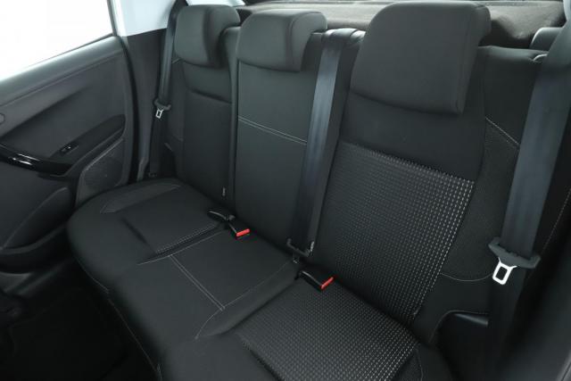 Peugeot 208 image 7