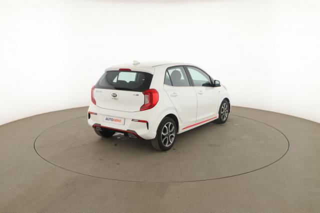 Kia Picanto image 2