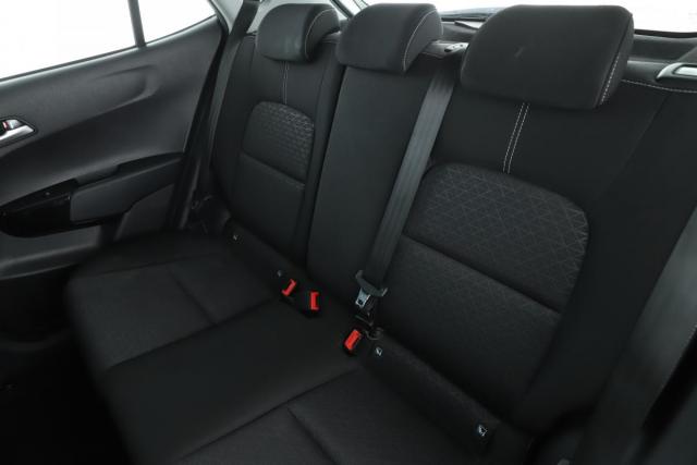 Kia Picanto image 8