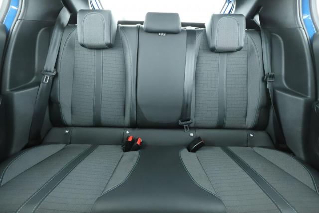 Peugeot 208 image 3