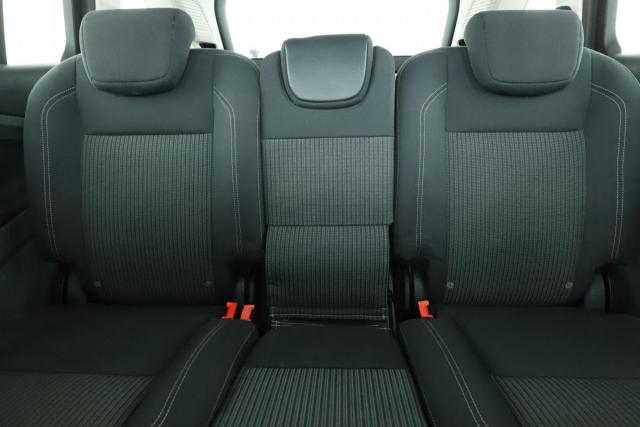 Ford Grand C-Max image 8