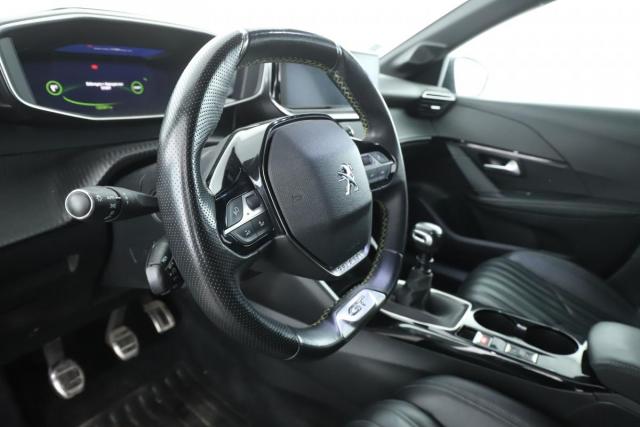 Peugeot 208 image 2