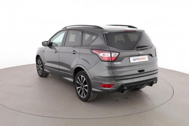Ford Kuga image 9