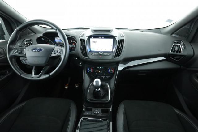 Ford Kuga image 7